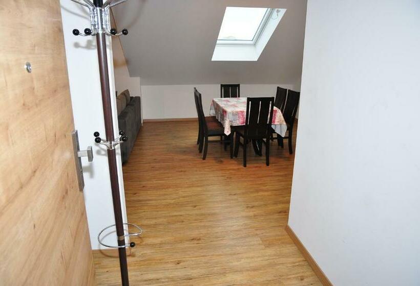 דירת חדר, Ebersheim Luxus Plaza