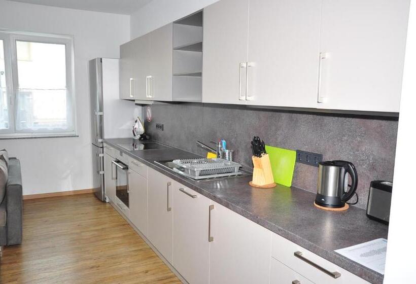 דירת חדר, Ebersheim Luxus Plaza