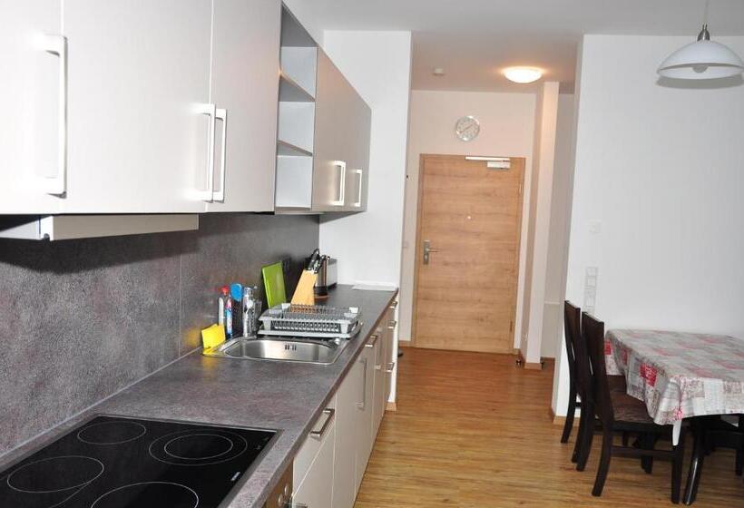 דירת חדר, Ebersheim Luxus Plaza