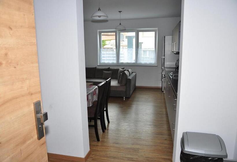 דירת חדר, Ebersheim Luxus Plaza