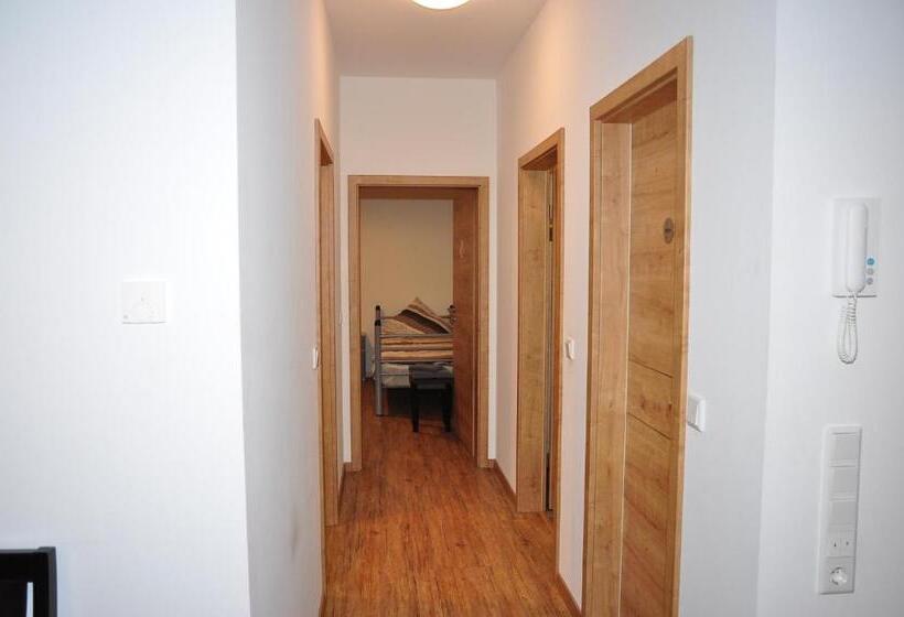 דירת חדר, Ebersheim Luxus Plaza