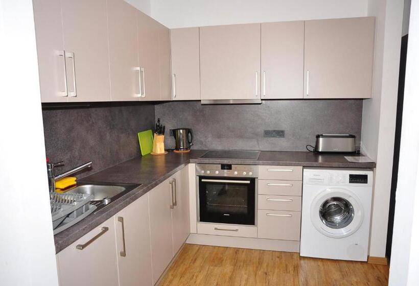 דירת חדר, Ebersheim Luxus Plaza