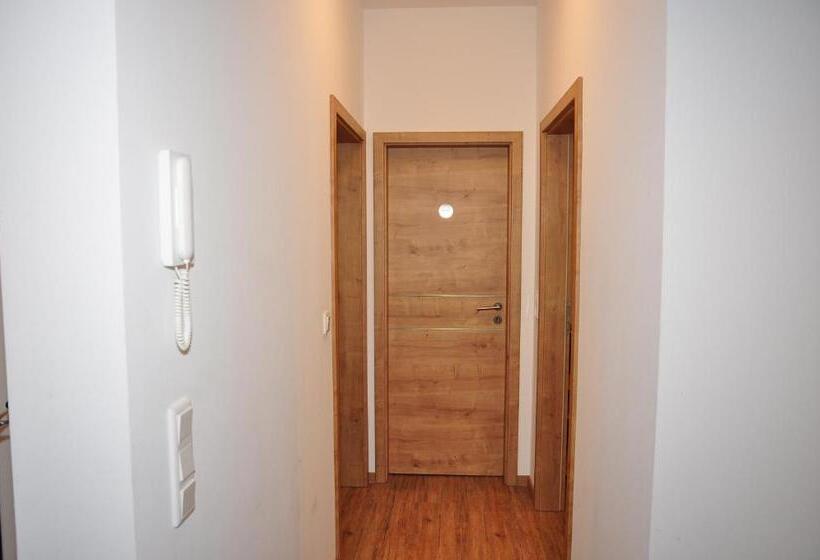 דירת חדר, Ebersheim Luxus Plaza