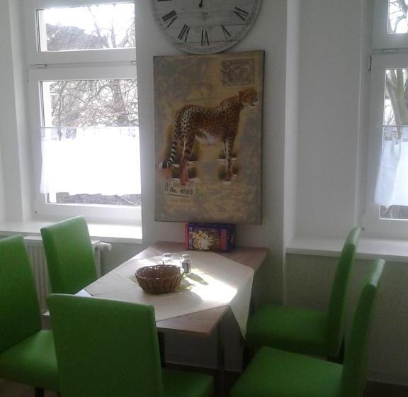 חדר סטנדרט חדר אמבטיה משותף, Gästezimmer In Lindenau