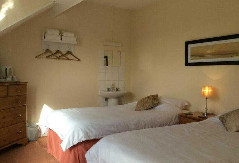 带共用浴室的标准房间, Alexander B&b