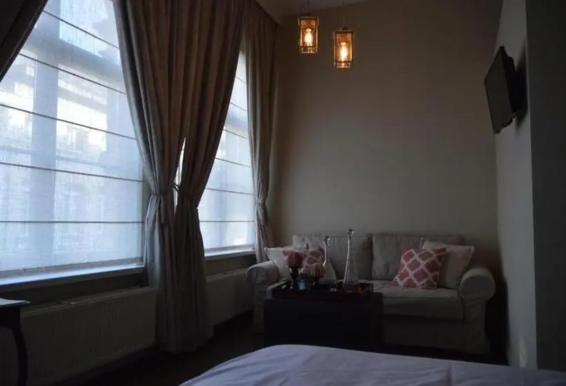 デラックスルーム, B&b In Den Roden Schilt
