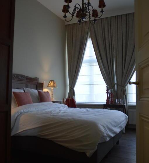 豪华房间, B&b In Den Roden Schilt