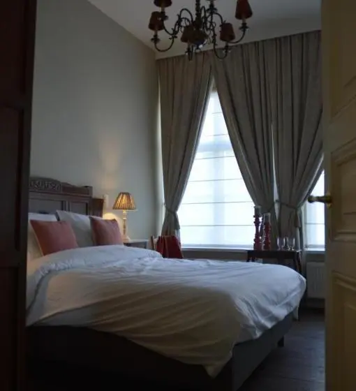 デラックスルーム, B&b In Den Roden Schilt