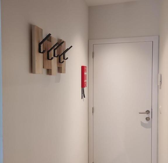 标准工作室, B&b In Den Roden Schilt