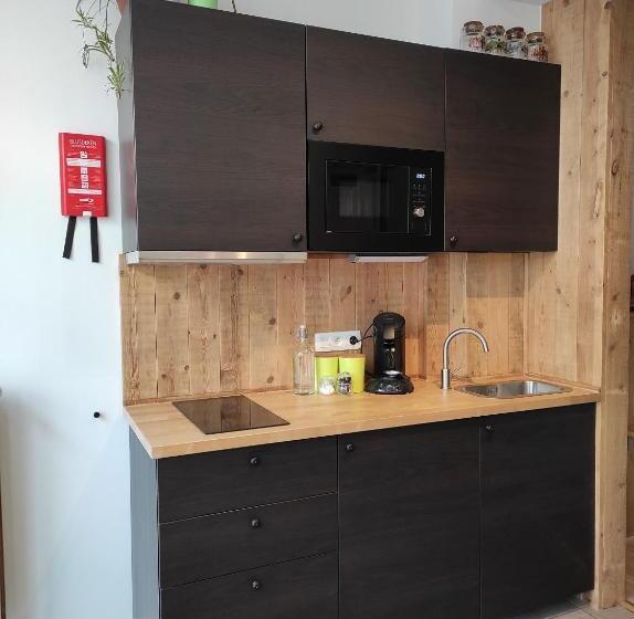 标准工作室, B&b In Den Roden Schilt