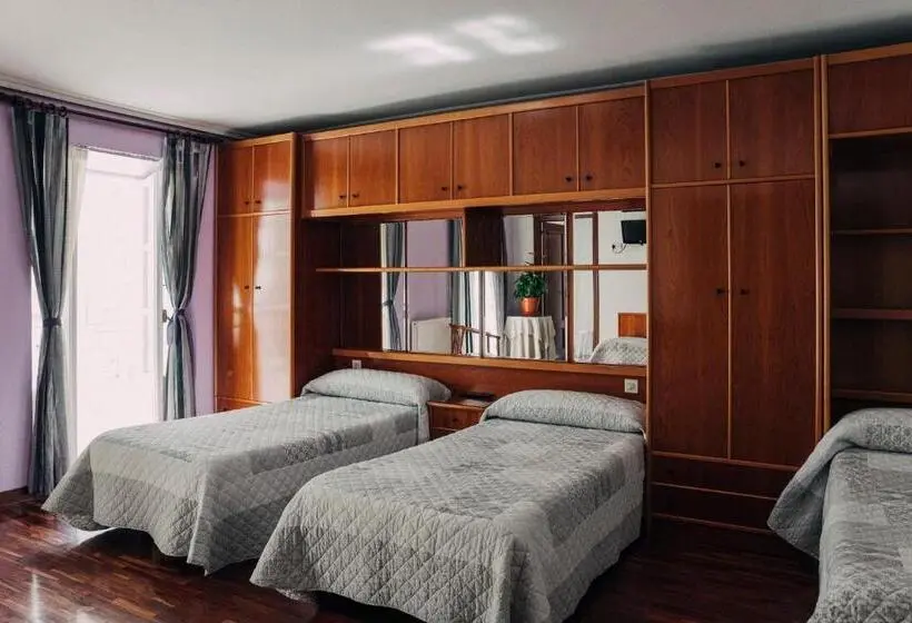 اتاق استاندارد چهار تخته, Pensión Amaia H Vi 00348