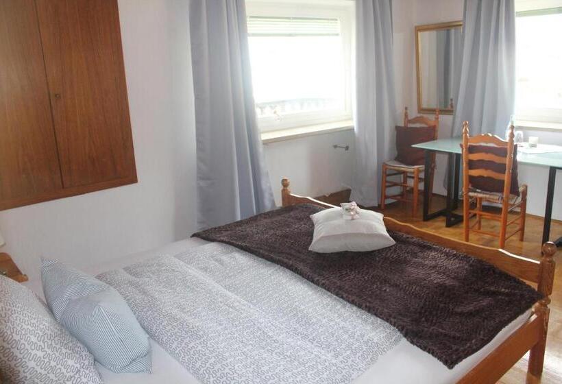 Номер Стандарт, Gasthaus Schlossblick