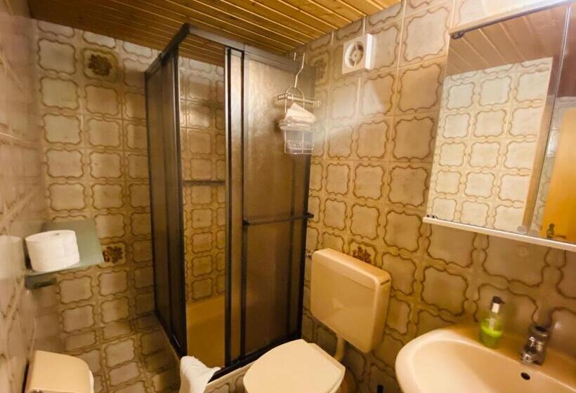 Номер Стандарт, Gasthaus Schlossblick