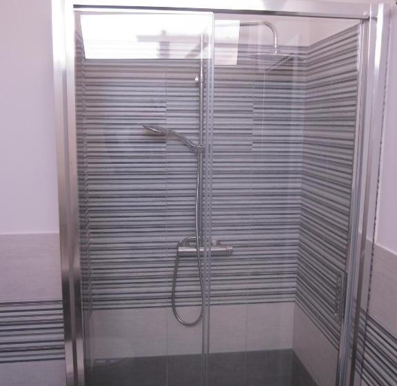 标准间带阳台, Imama Rooms