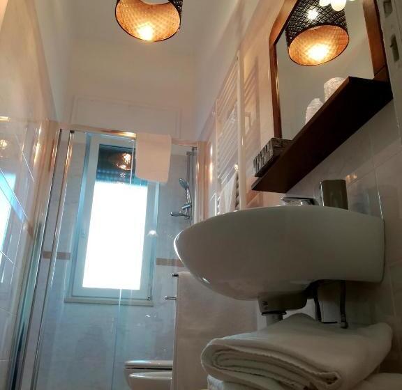 اتاق لوکس, Persio31