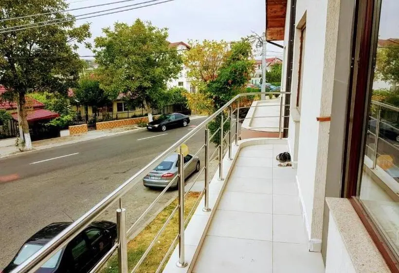 バルコニー付きスタンダードルーム, Villa Sanitas