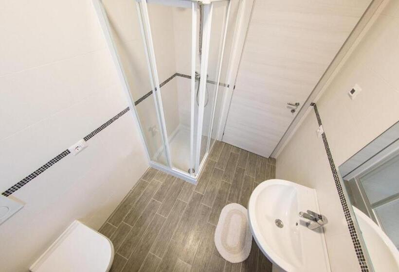 דירת חדר, Residenza Pastrengo