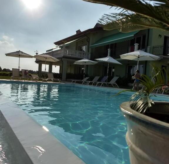 דירת חדר עם טרסה, Residenza Pastrengo