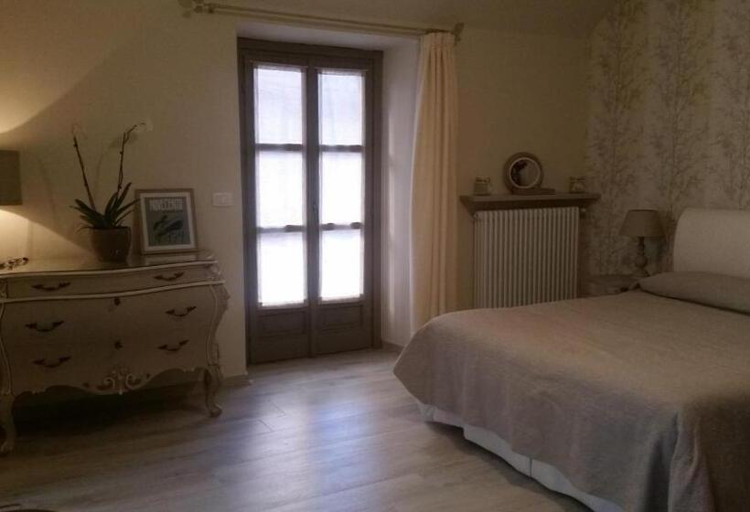 غرفة قياسية, Novecento Charming Room