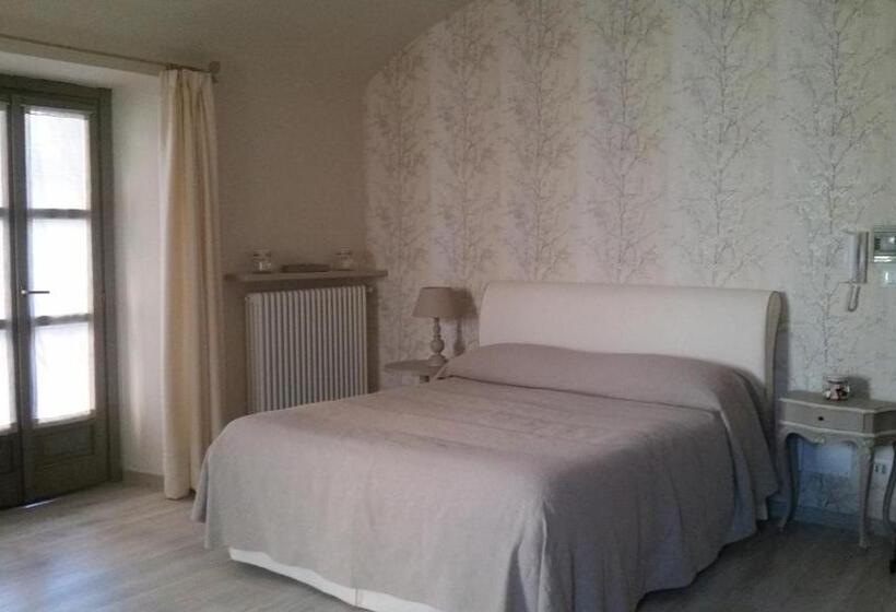 غرفة قياسية, Novecento Charming Room