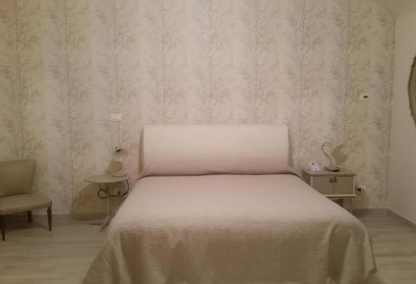 غرفة إقتصادية, Novecento Charming Room