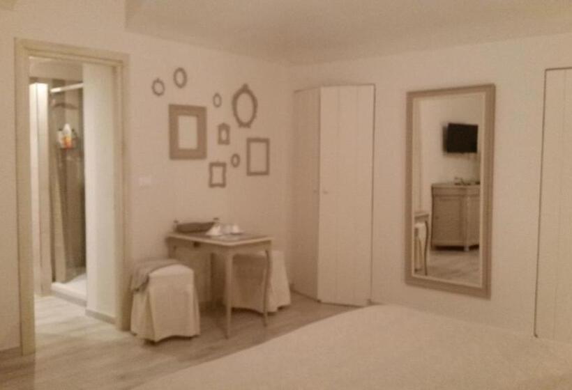 غرفة إقتصادية, Novecento Charming Room