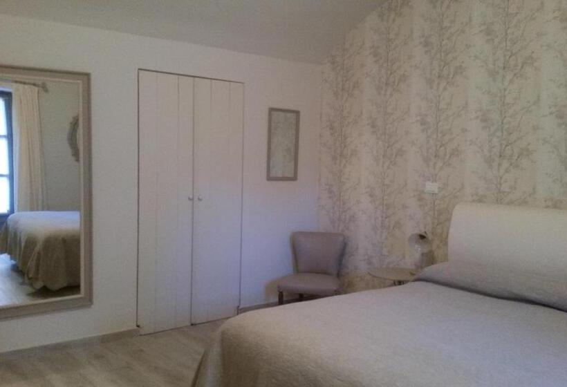 غرفة إقتصادية, Novecento Charming Room