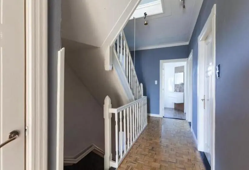 اتاق استاندارد چهار تخته, Bed And Breakfast Raapop