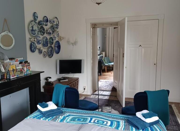 Quarto Quádruplo Estandar, Bed And Breakfast Raapop