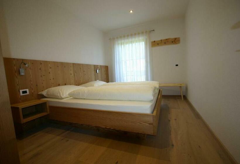 Apartamento 2 Dormitórios, Hilpoldhof