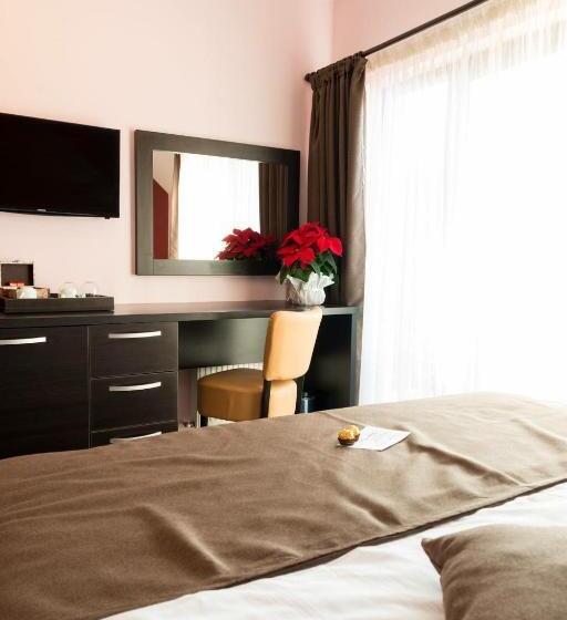 חדר סטנדרט, Pridvorul Haiducilor