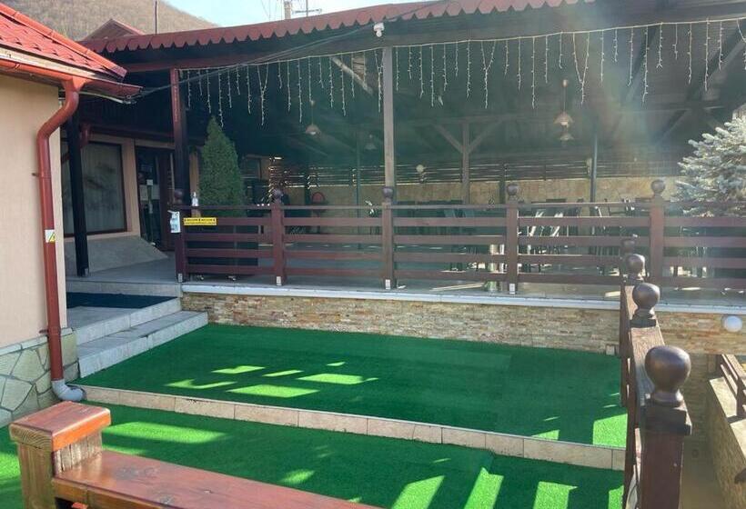 2ベッドルームアパートメント, Pridvorul Haiducilor