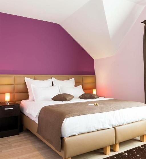 חדר סטנדרט, Pridvorul Haiducilor