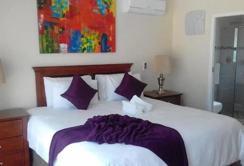 キングサイズベッドのデラックススイート, Lucolo Palace B&b   Mthatha