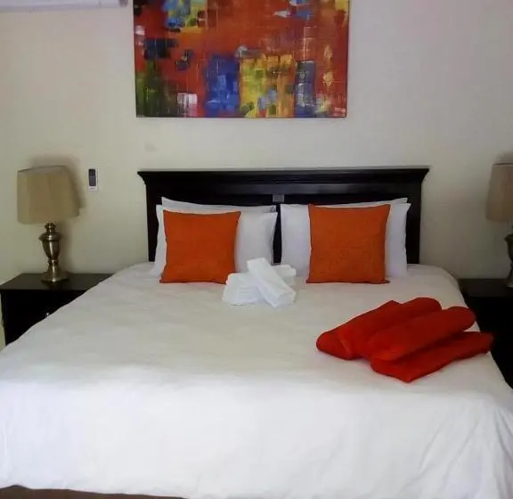 キングサイズベッドのデラックスルーム, Lucolo Palace B&b   Mthatha