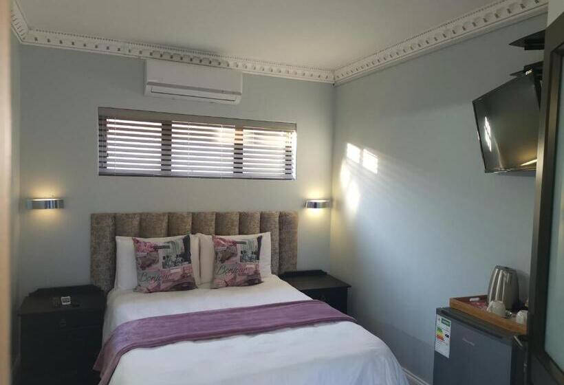 חדר דלוקס, Lucolo Palace B&b   Mthatha