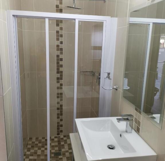 חדר דלוקס, Lucolo Palace B&b   Mthatha