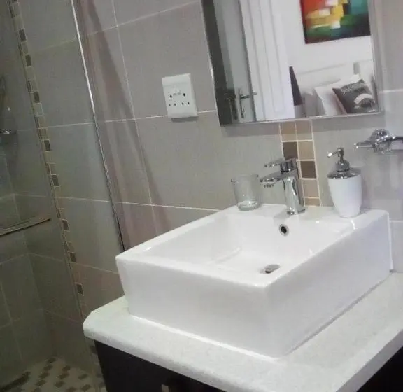 スタンダードルーム, Lucolo Palace B&b   Mthatha