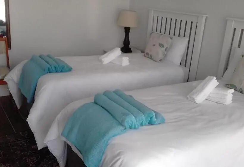 スタンダードルーム, Lucolo Palace B&b   Mthatha