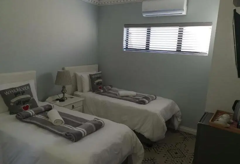 スタンダードルーム, Lucolo Palace B&b   Mthatha