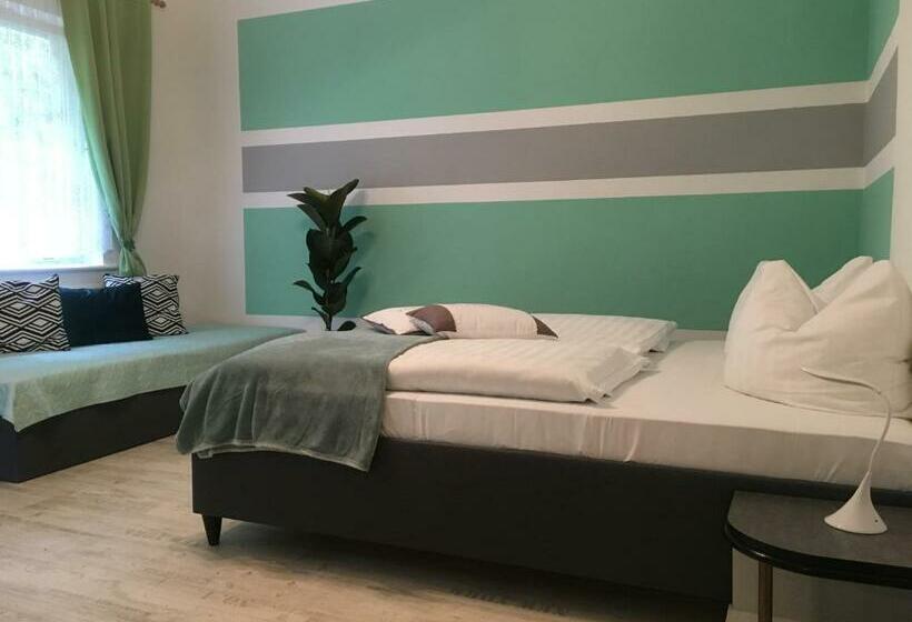 수피리어 룸, Hopfengrund