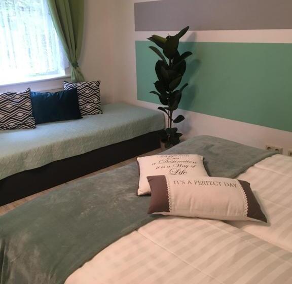 수피리어 룸, Hopfengrund