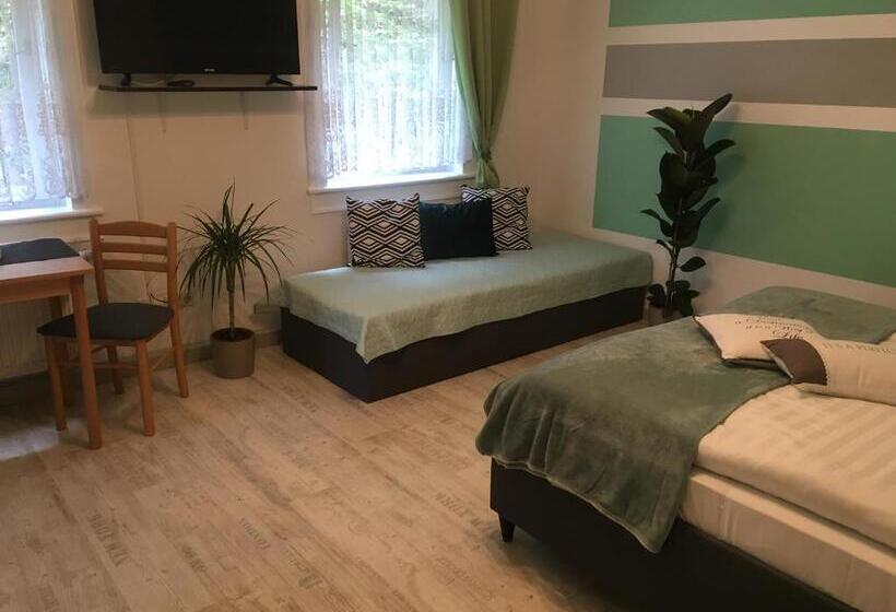 수피리어 룸, Hopfengrund