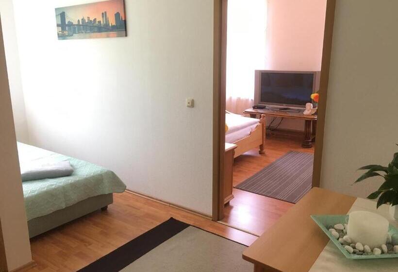 스탠다드 룸, Hopfengrund