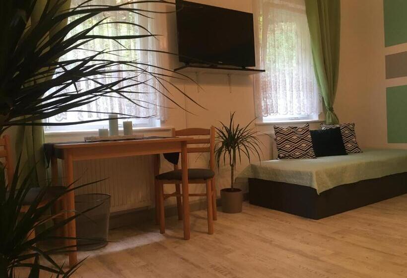 수피리어 룸, Hopfengrund