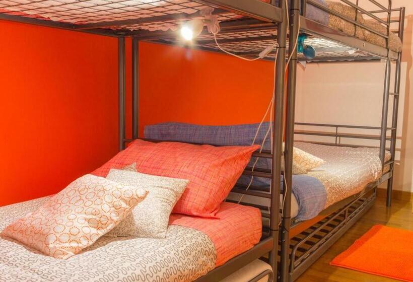 חדר סטנדרט לארבעה, La Stazione Per Dormire Guest House