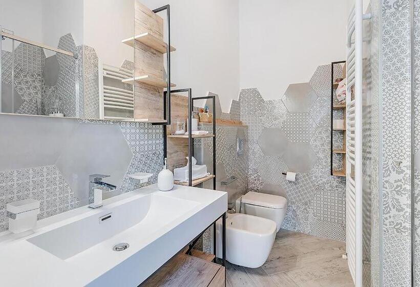 اتاق کلاسیک, Addicted To Paradise B&b