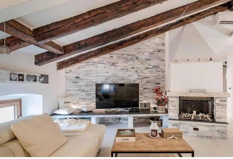 سوییت جونیور لوکس, Addicted To Paradise B&b