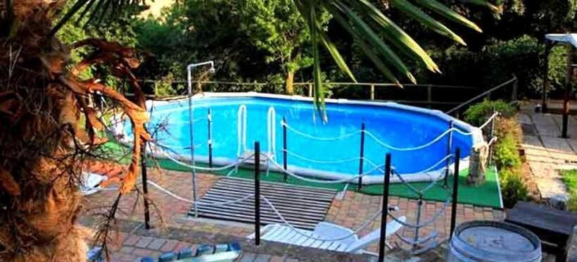 חדר סטנדרט, Brojo Hill