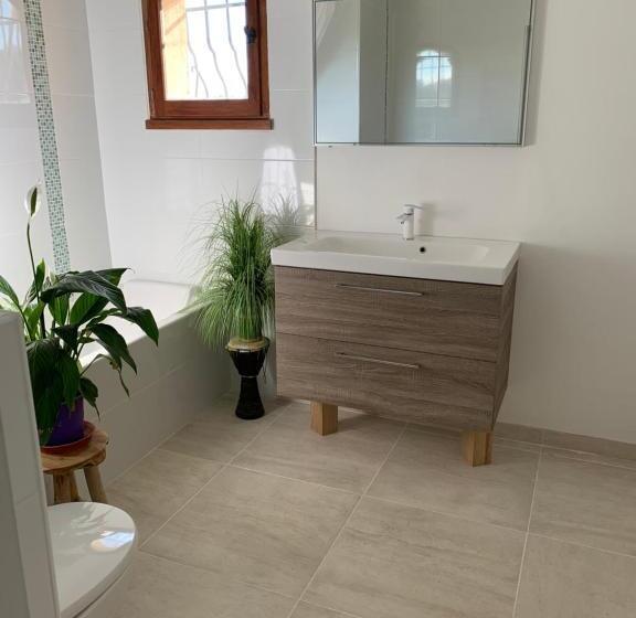 חדר סטנדרט נוף לגינה, Bed & Breakfast Les Lillas